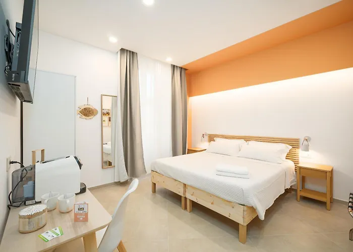 6th Land - Rent Guest house La Spezia