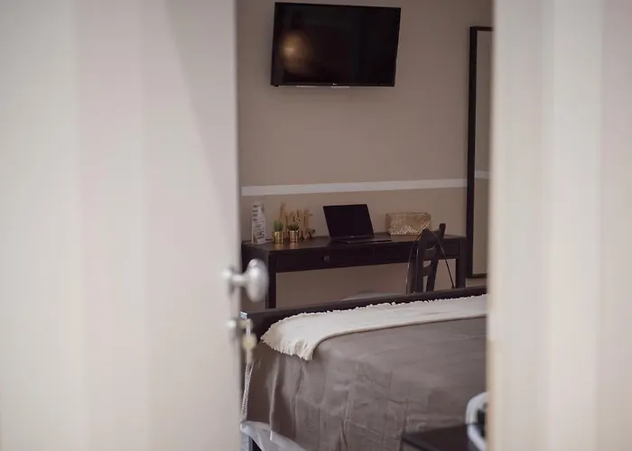 6th Land - Rent Guest house